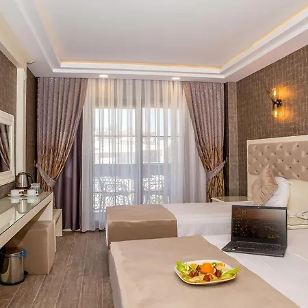 Hotel The Lea &