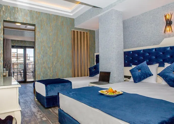 The Lea & מלון *